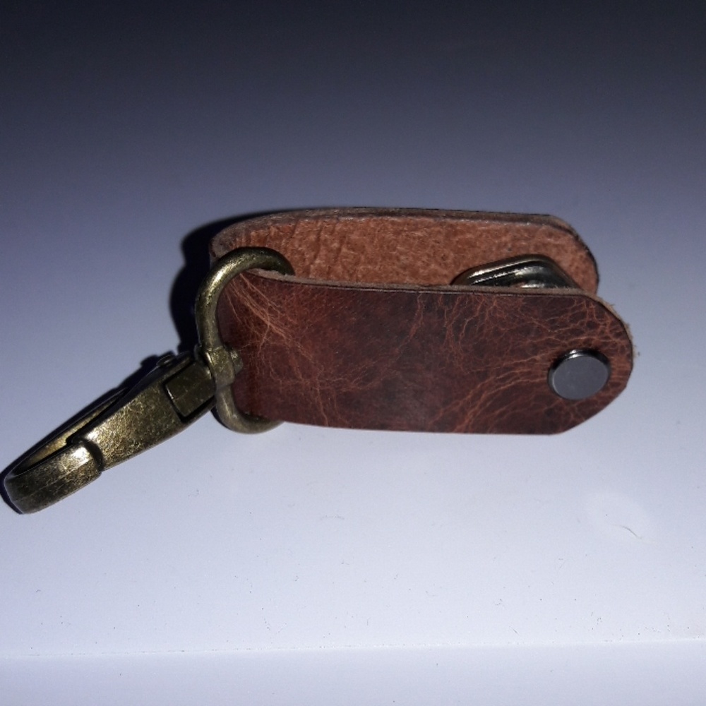 Handmade leather key clip